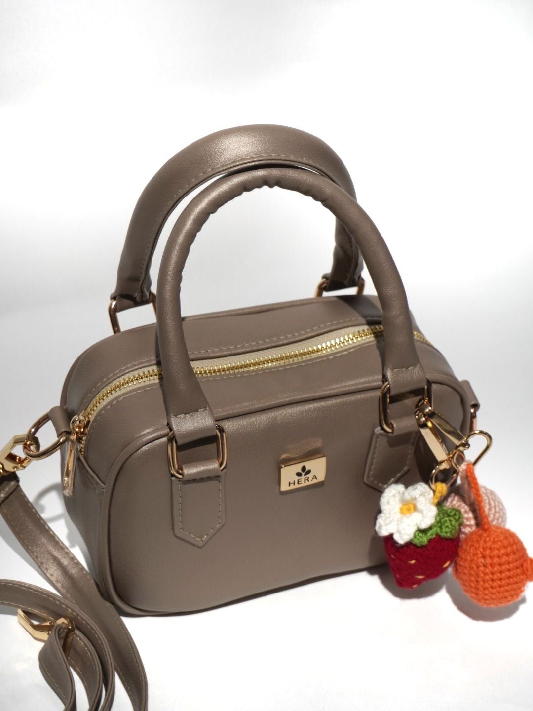 Bolso manos libre Siena Taupe - Hera Shoes & Bags